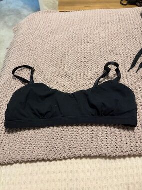 Everyday Black Bralette with Adjustable Straps